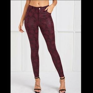 NEW! SHEIN SKINNY PANTS